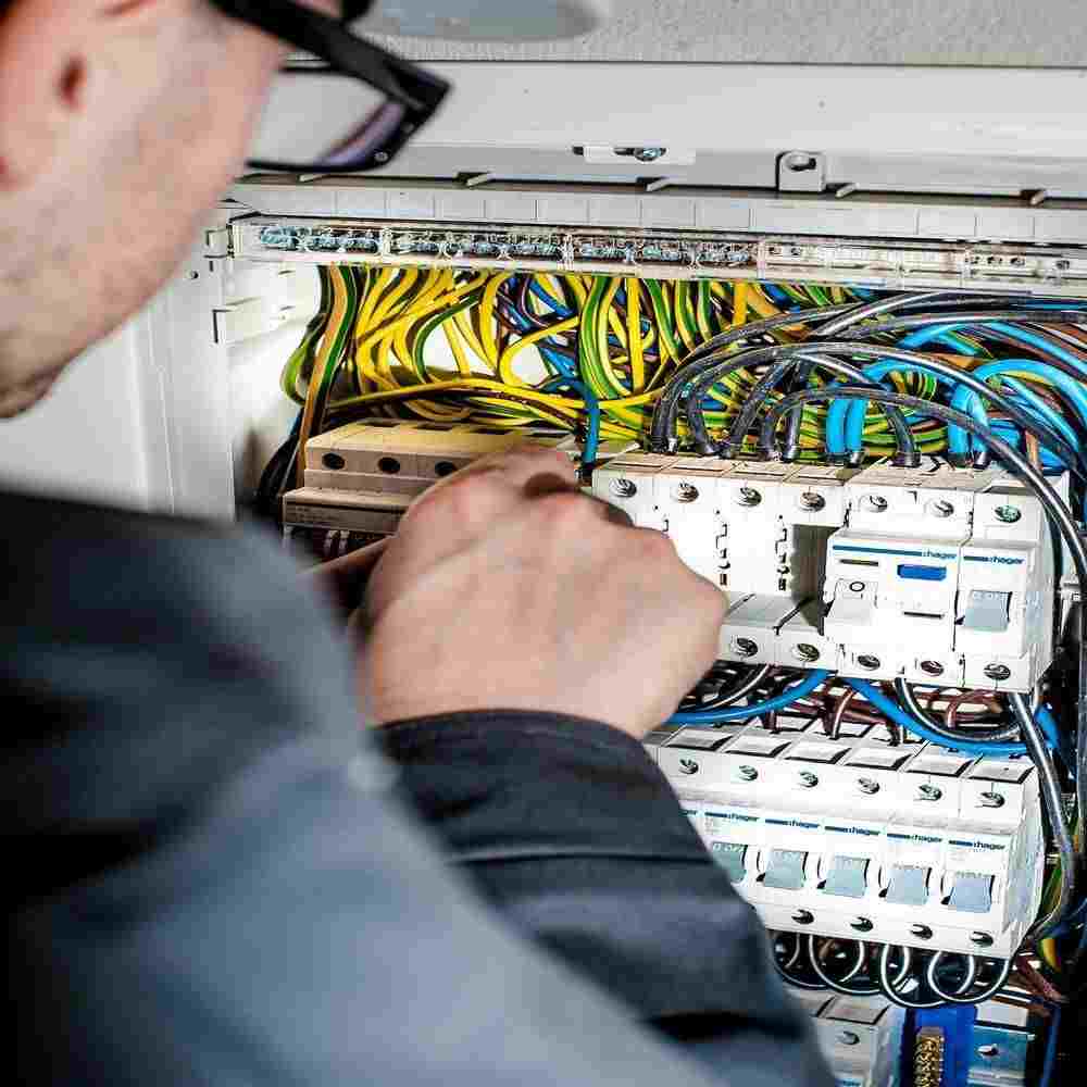 Electricians Irving Texas
